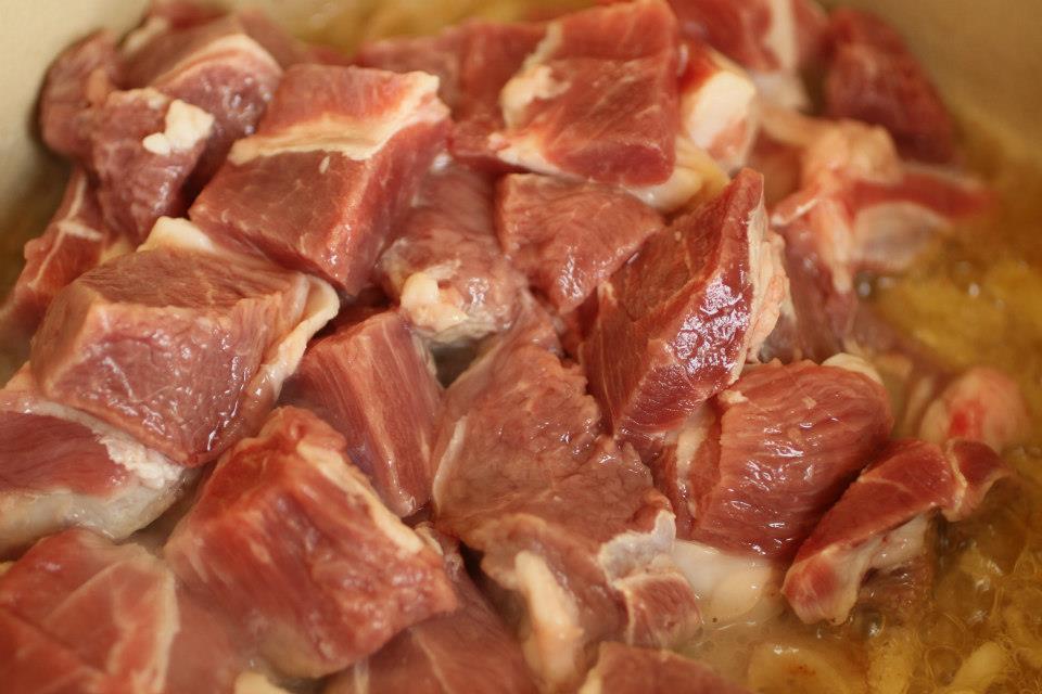Browning goat meat 